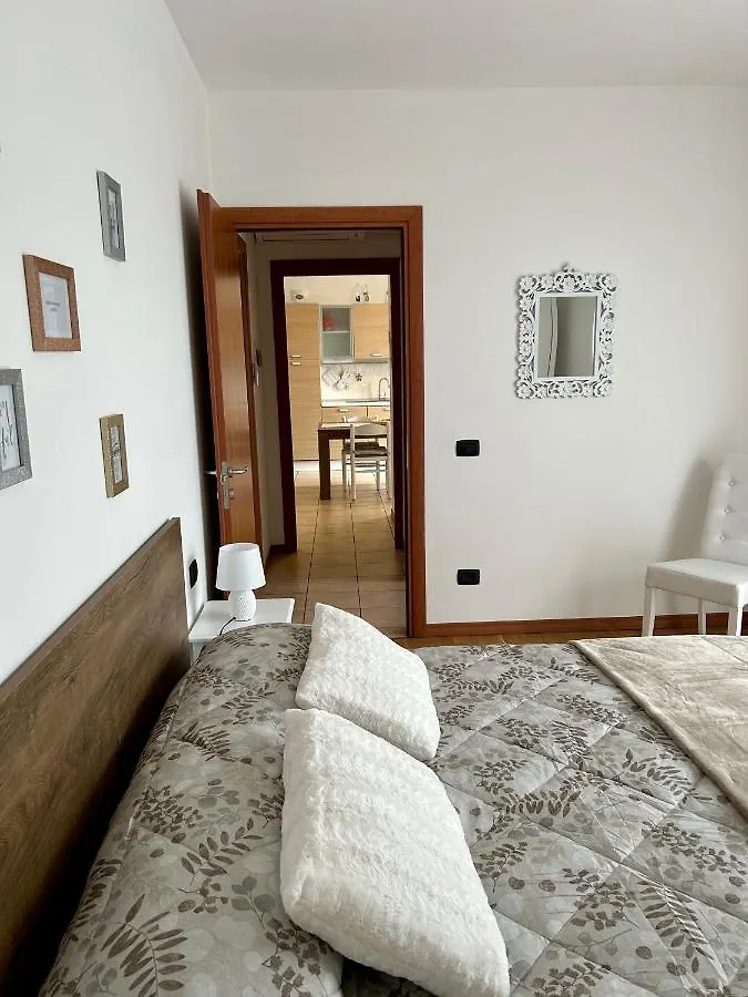 Apartment Green Room Del Garda Castelnuovo del Garda