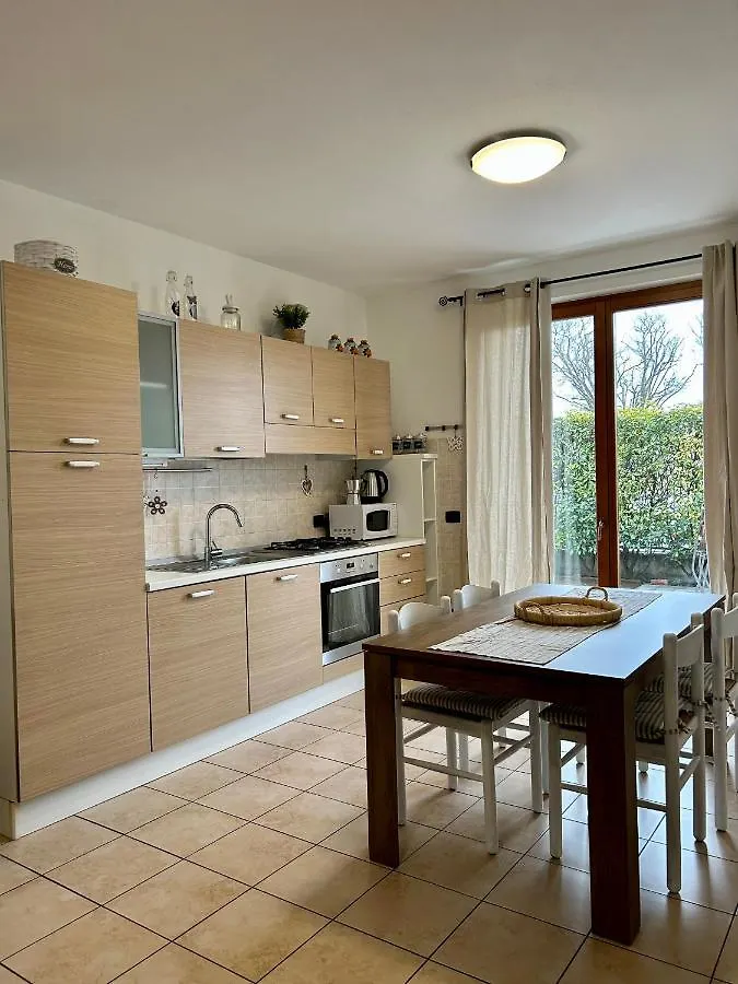 Green Room Del Garda Castelnuovo del Garda Apartment